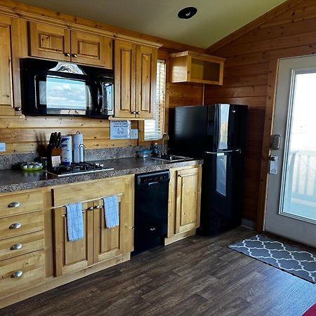 Westport Marina Cottages Экстерьер фото