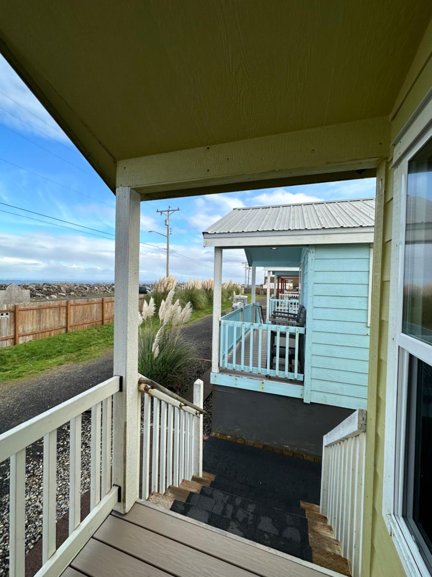 Westport Marina Cottages Экстерьер фото