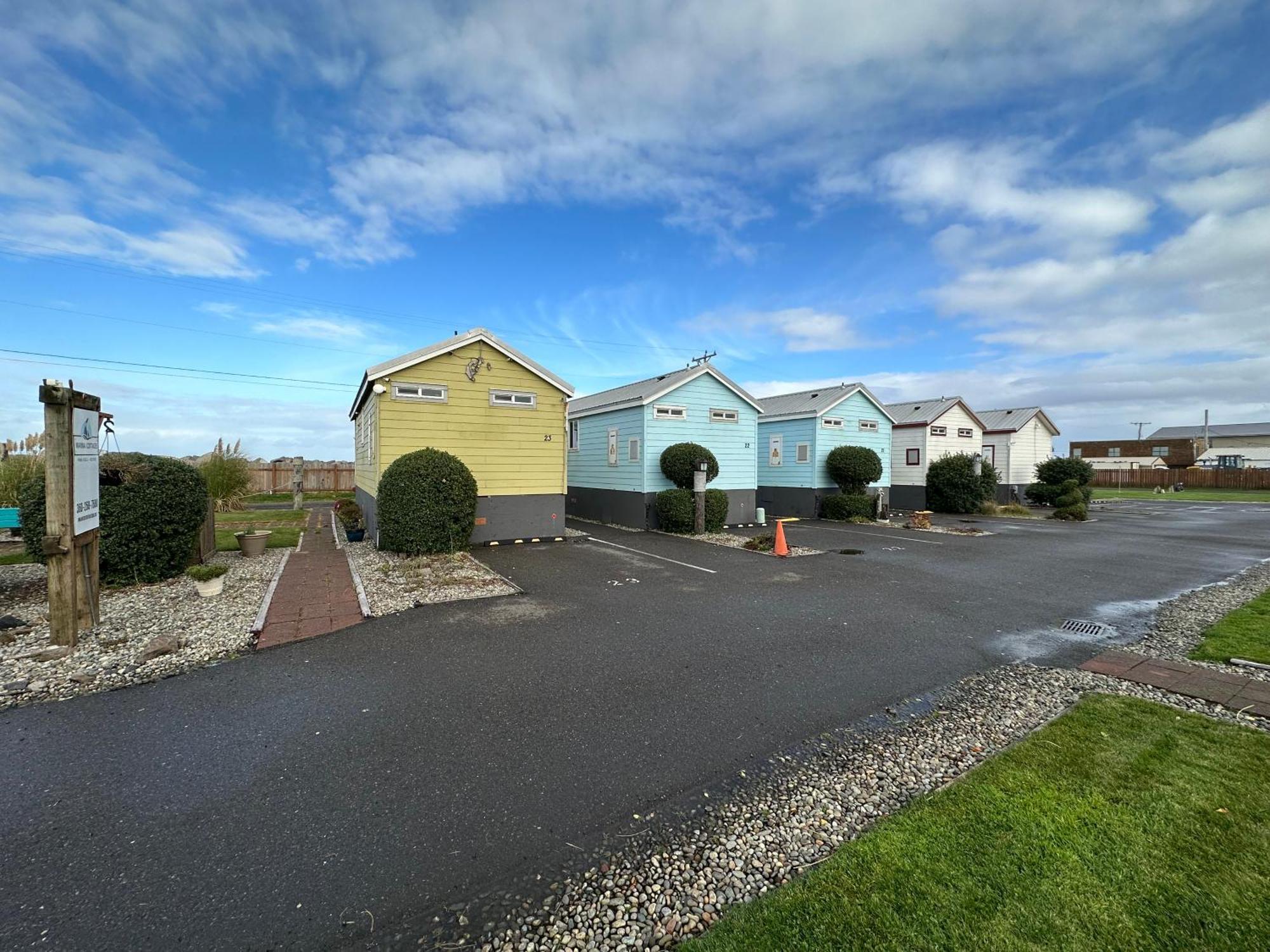 Westport Marina Cottages Экстерьер фото